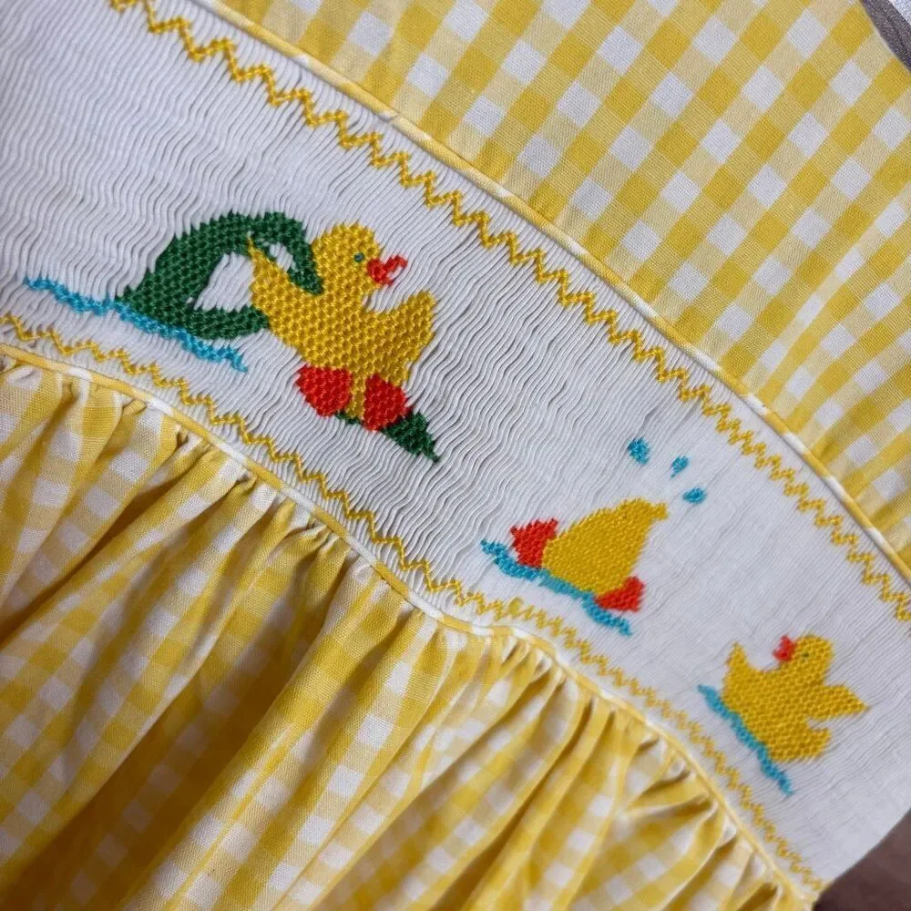Smocked Frocks Girls 7 Yellow Gingham Ducks Dress Artsy Preppy Old Money Classy